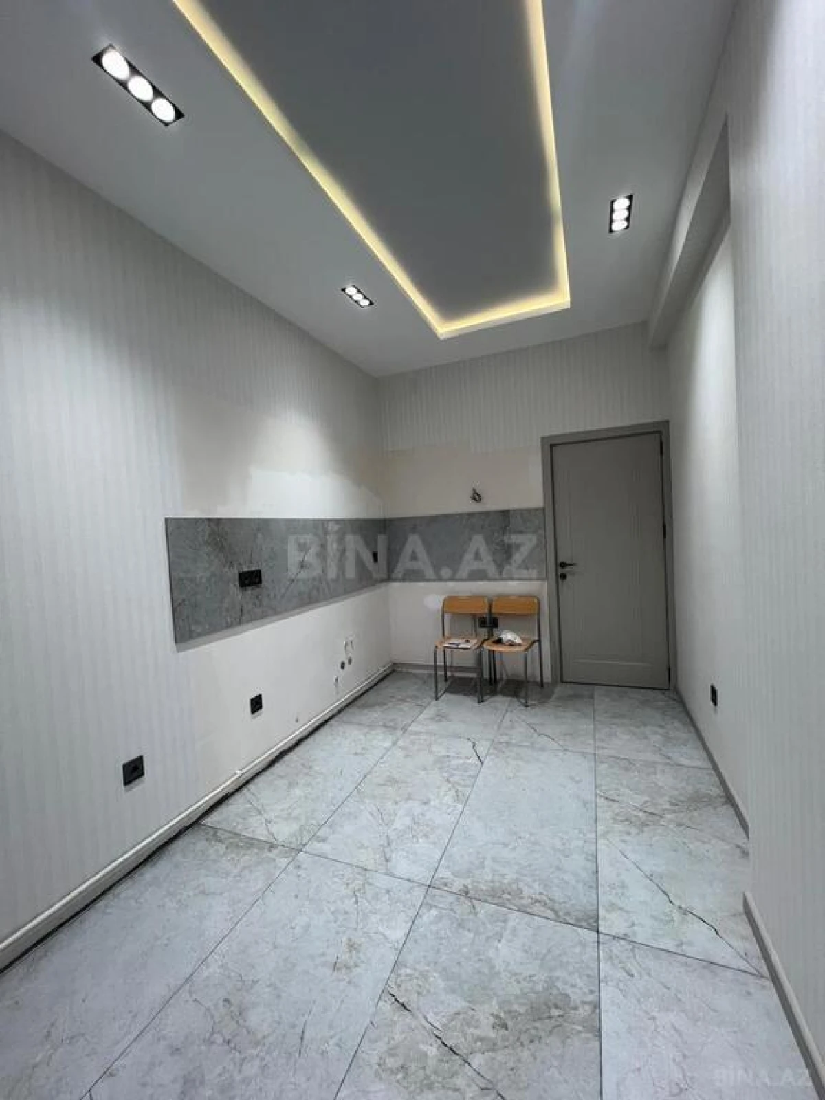 Satılır 2 otaqlı mənzil 68 m²
