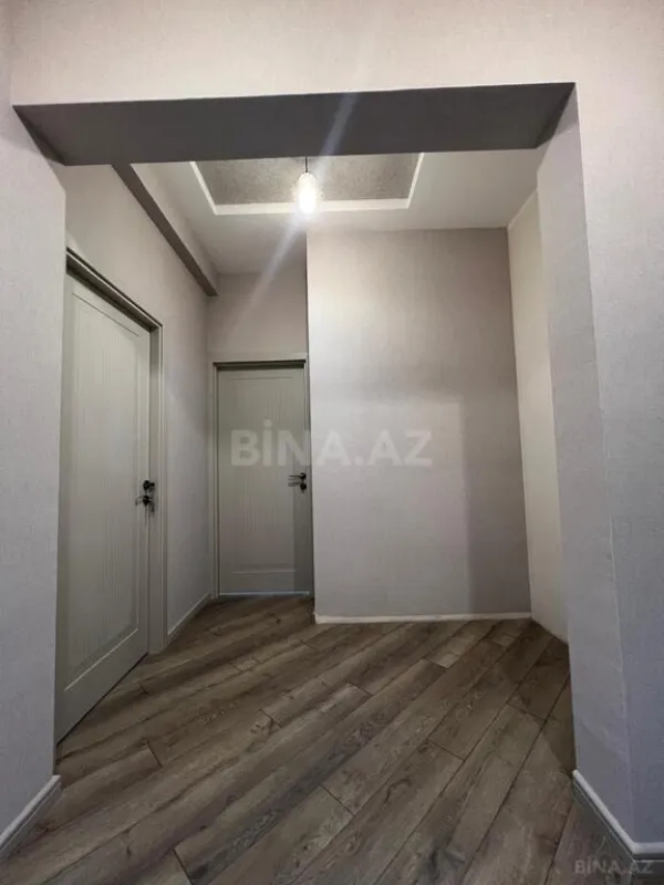 Satılır 2 otaqlı mənzil 68 m²