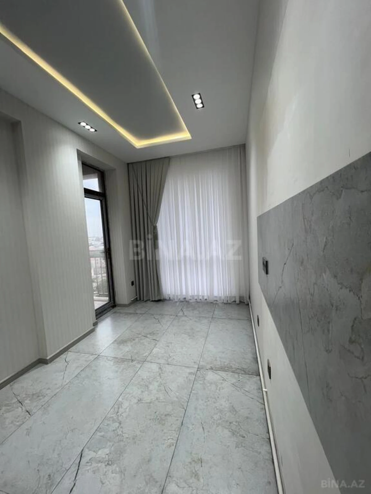 Satılır 2 otaqlı mənzil 68 m²