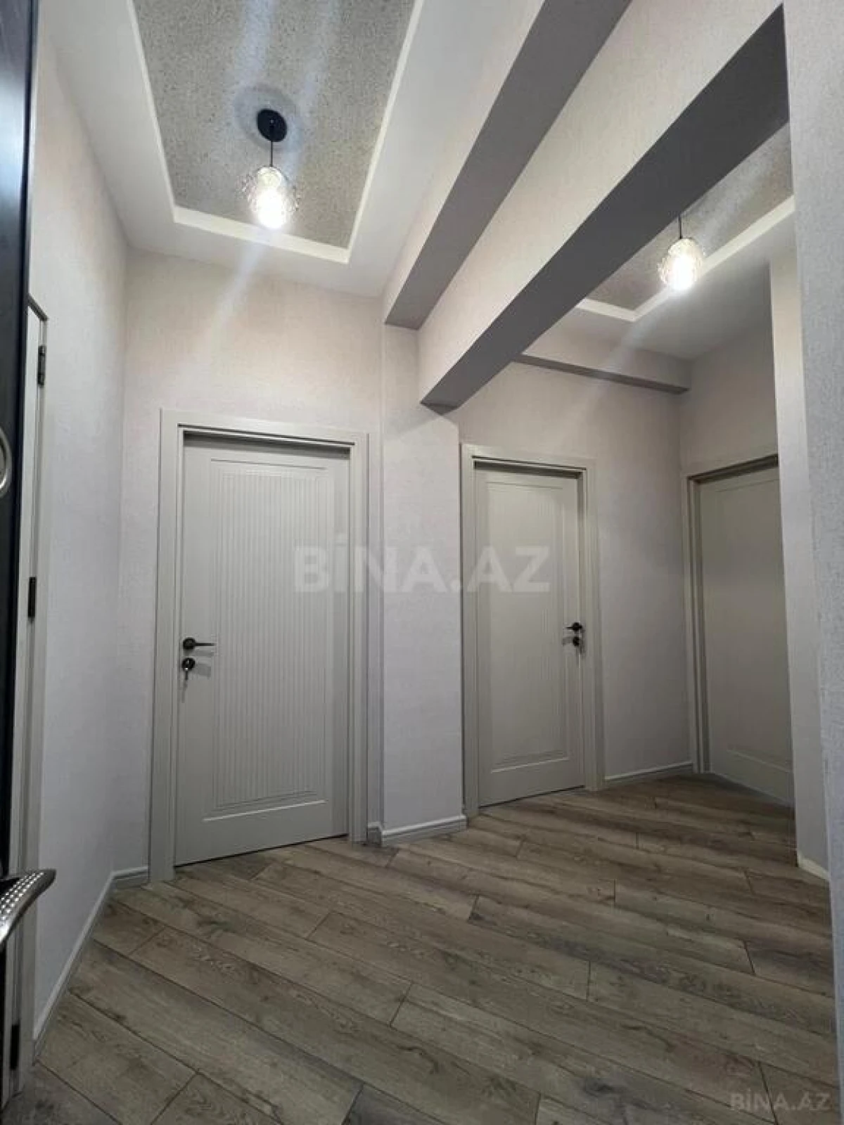 Satılır 2 otaqlı mənzil 68 m²