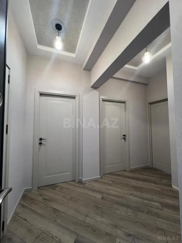 Satılır 2 otaqlı mənzil 68 m²