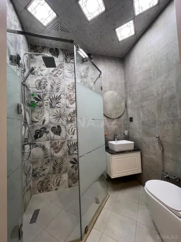 Satılır 2 otaqlı mənzil 68 m²