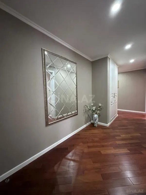 Kirayə verilir 3 otaqlı mənzil 125 m²