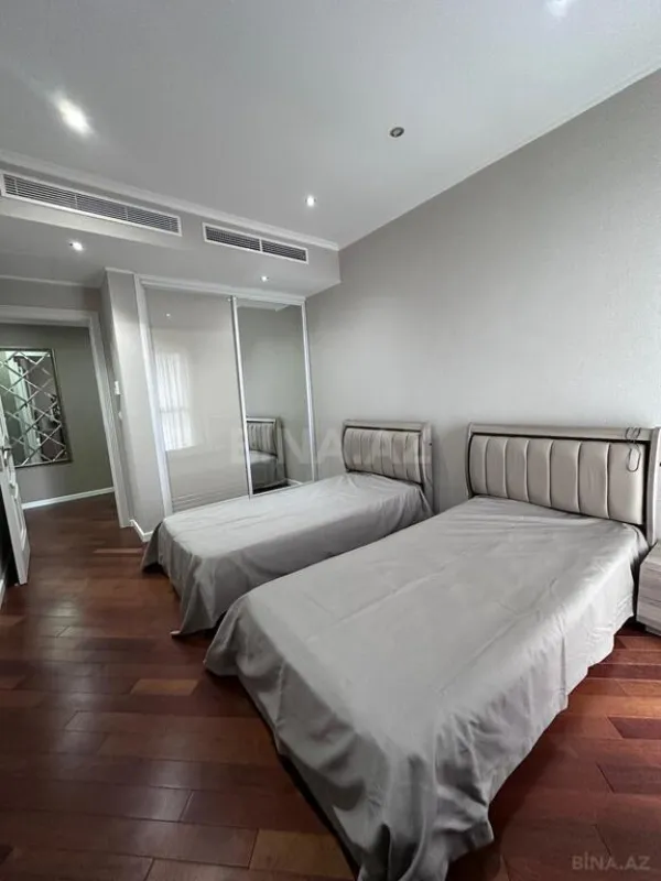 Kirayə verilir 3 otaqlı mənzil 125 m²