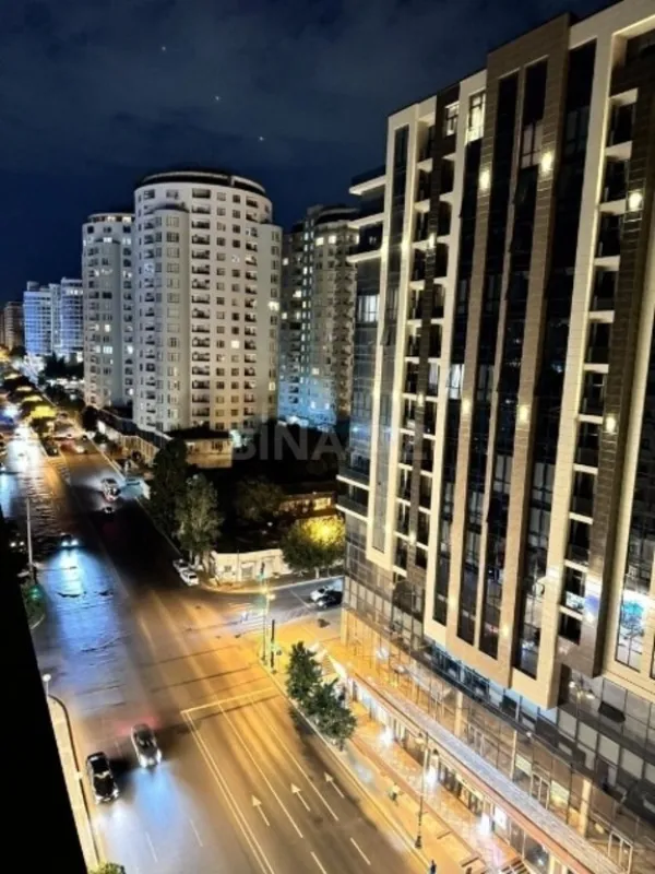 Kirayə verilir 4 otaqlı mənzil 187 m²