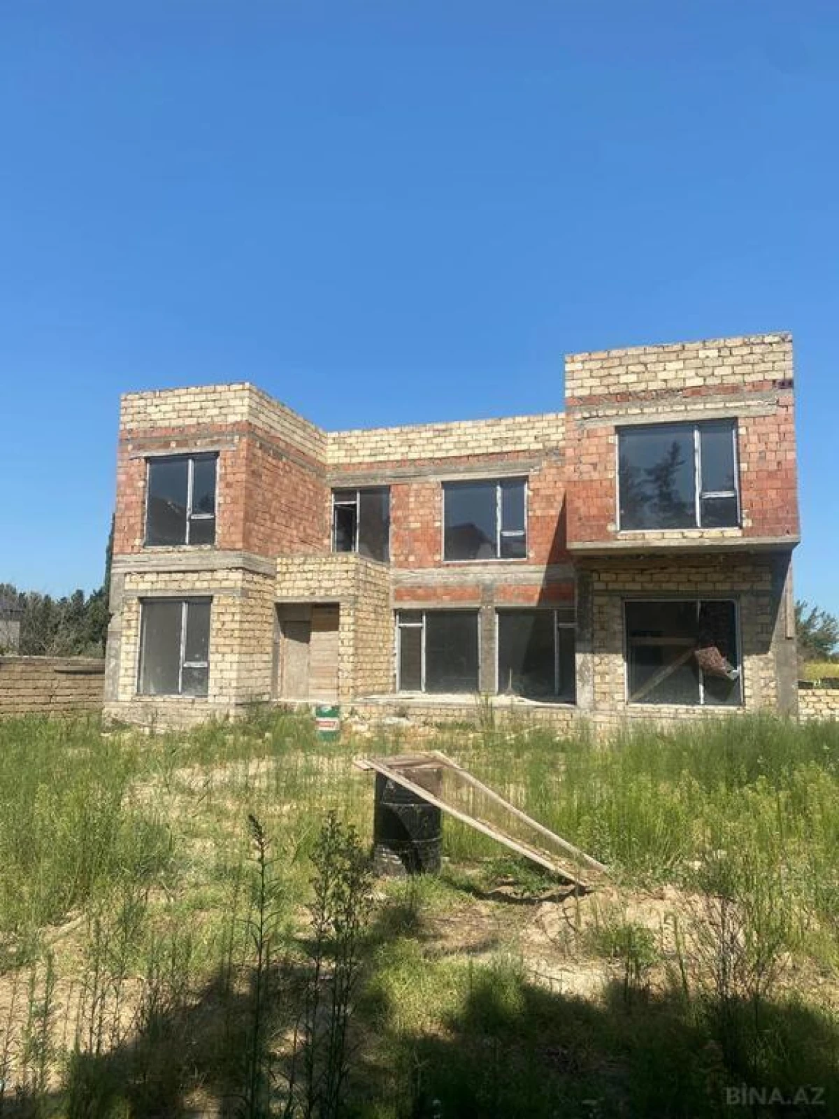 Satılır 5 otaqlı həyət evi 150 m²