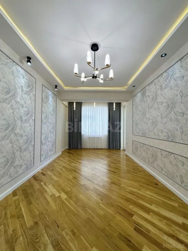 Satılır 4 otaqlı mənzil 155 m²