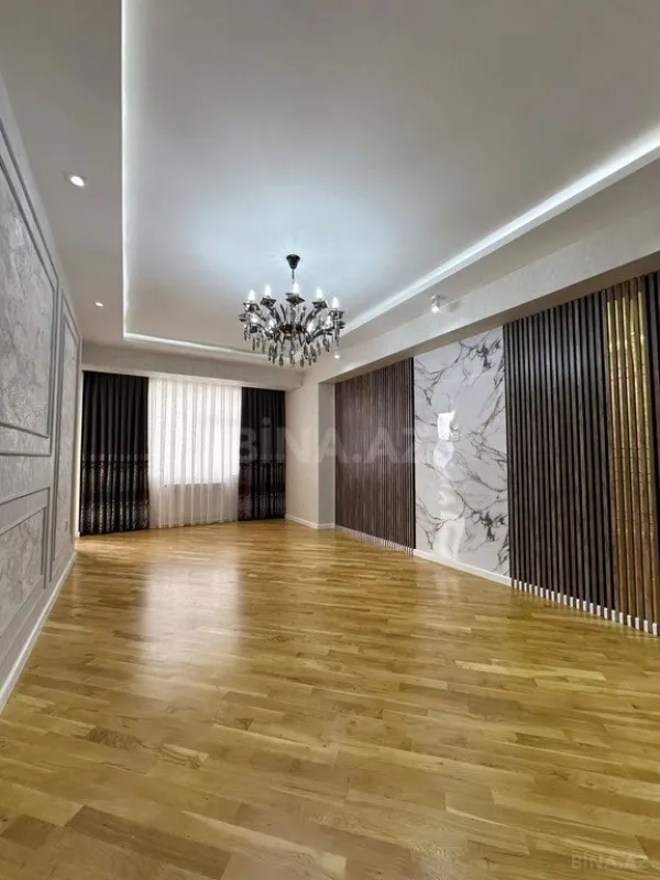 Satılır 4 otaqlı mənzil 155 m²