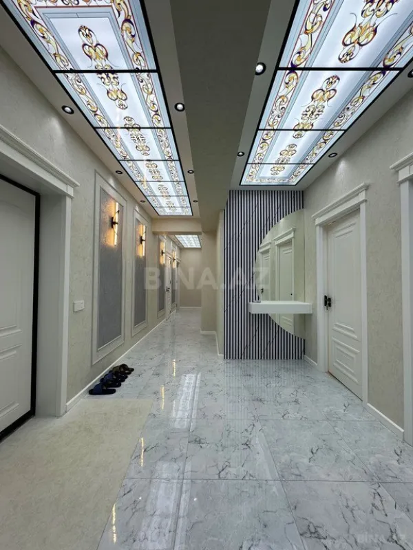 Satılır 4 otaqlı mənzil 155 m²