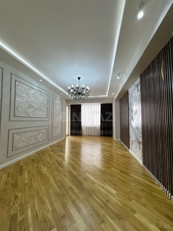 Satılır 4 otaqlı mənzil 155 m²