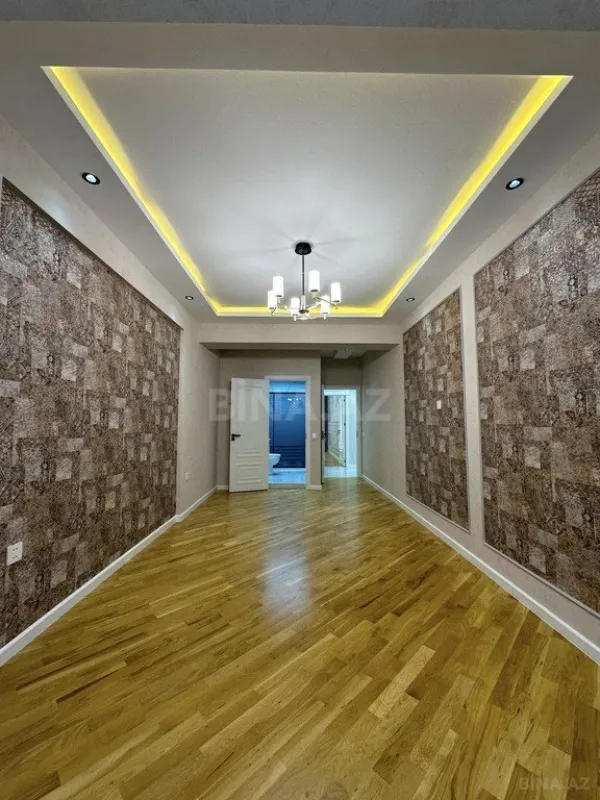 Satılır 4 otaqlı mənzil 155 m²