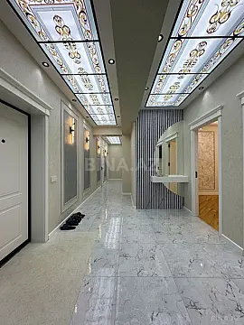 Satılır 4 otaqlı mənzil 155 m²