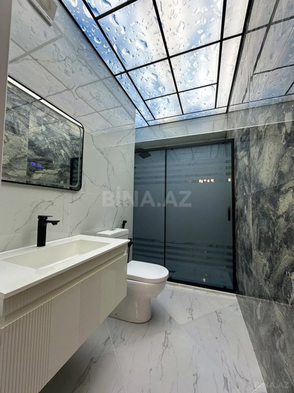 Satılır 4 otaqlı mənzil 155 m²