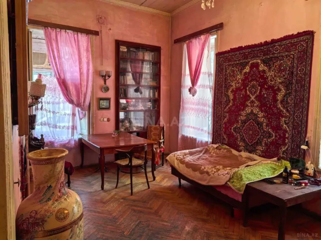 Satılır 2 otaqlı mənzil 80 m²