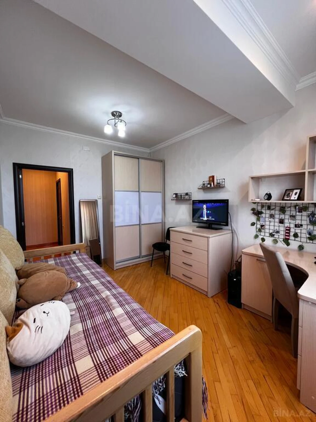 Satılır 3 otaqlı mənzil 104 m²