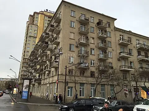 Kirayə verilir 3 otaqlı mənzil 100 m² — Bakı 3 otaq 100.00 m²