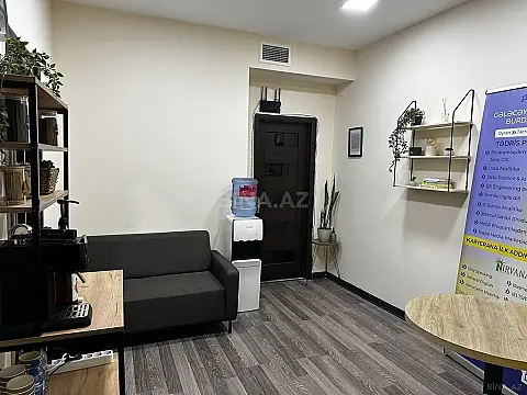 Kirayə verilir 1 otaqlı ofis 18 m²