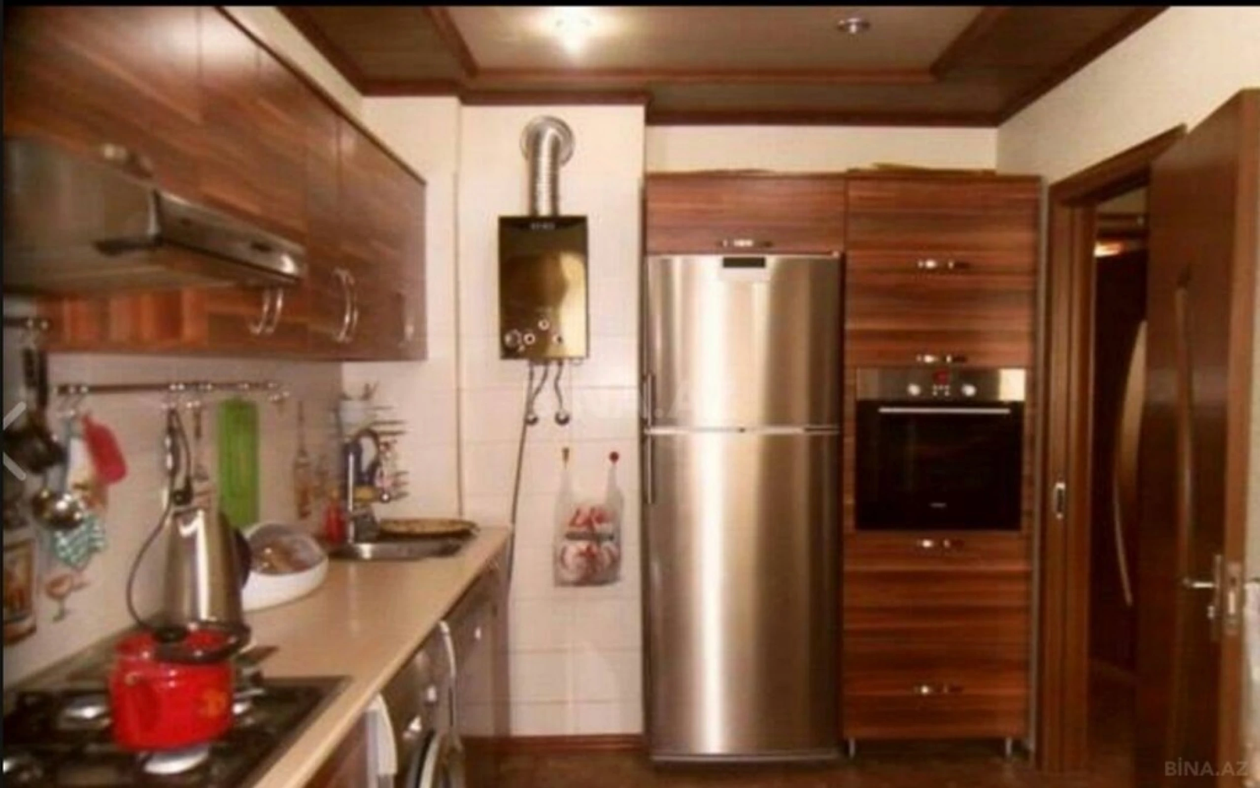 Satılır 4 otaqlı mənzil 120 m²