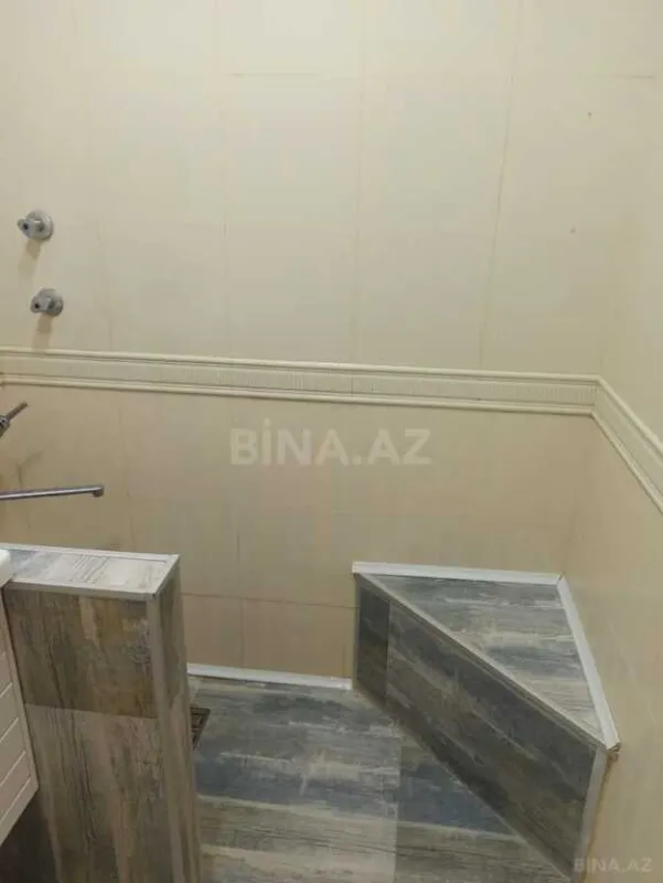 Satılır 4 otaqlı mənzil 120 m²