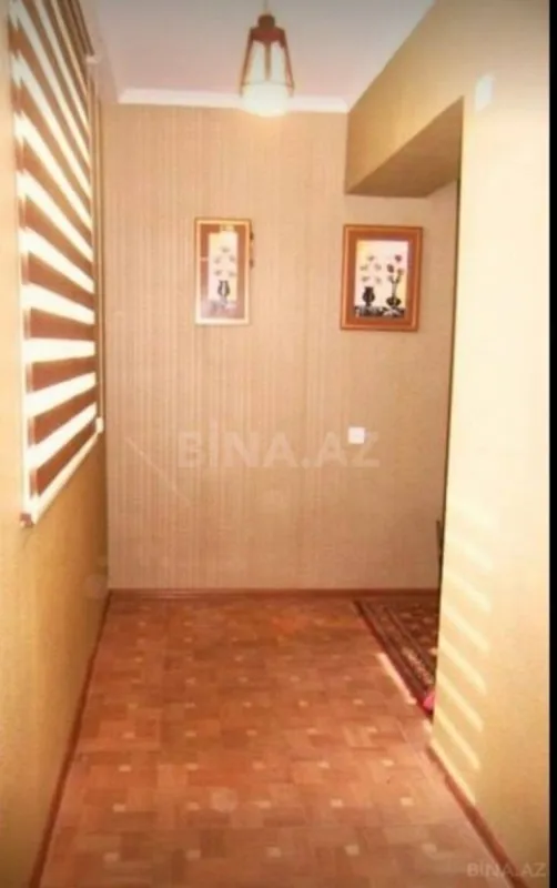 Satılır 4 otaqlı mənzil 120 m²