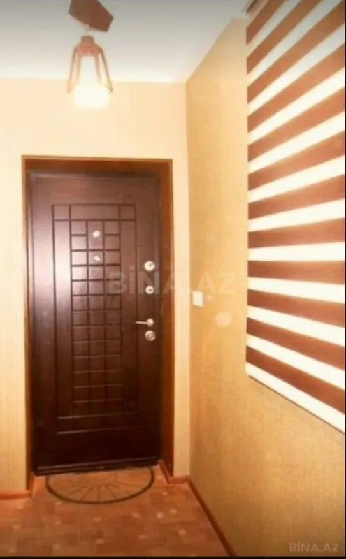 Satılır 4 otaqlı mənzil 120 m²