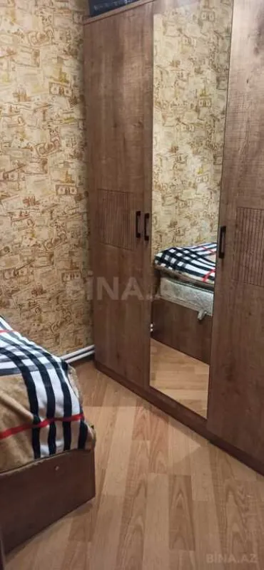 Satılır 4 otaqlı mənzil 120 m²