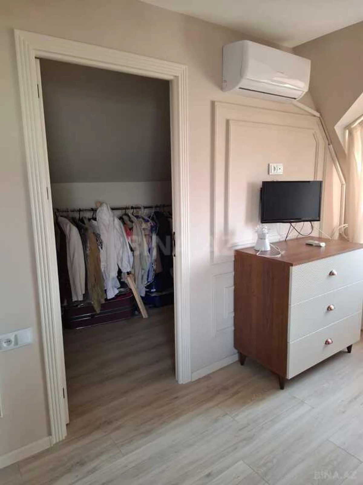 Satılır 3 otaqlı həyət evi 160 m²