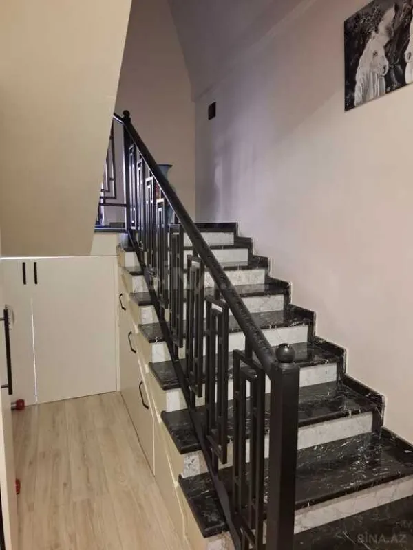Satılır 3 otaqlı həyət evi 160 m²