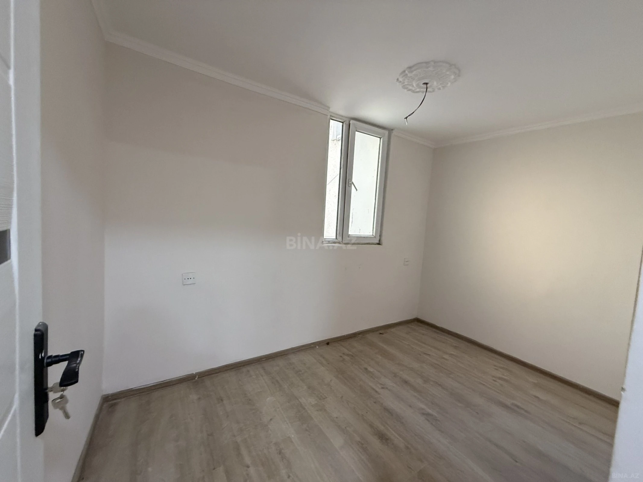 Satılır 3 otaqlı mənzil 45 m²