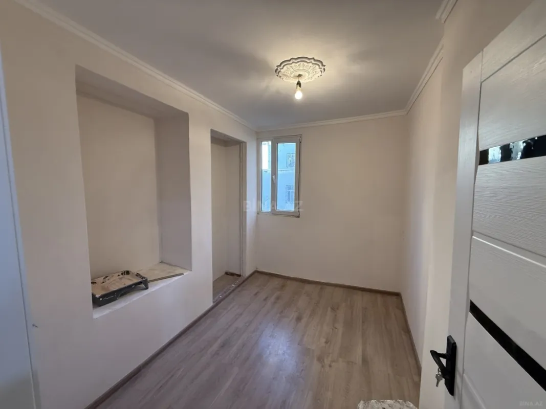 Satılır 3 otaqlı mənzil 45 m²