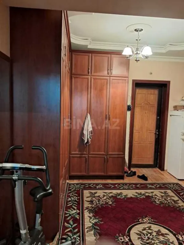 Satılır 2 otaqlı mənzil 90 m²