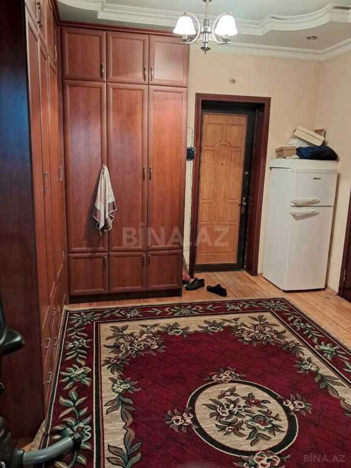 Satılır 2 otaqlı mənzil 90 m²