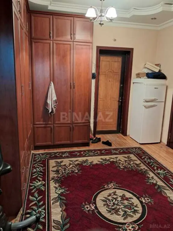 Satılır 2 otaqlı mənzil 90 m²