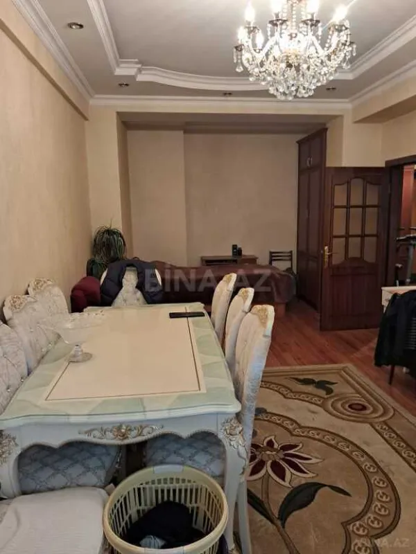 Satılır 2 otaqlı mənzil 90 m²