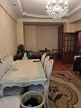 Satılır 2 otaqlı mənzil 90 m²