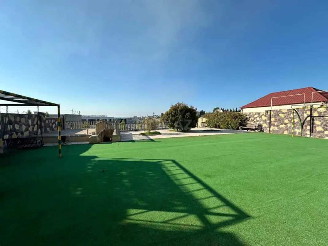 Satılır 6 otaqlı həyət evi 330 m²
