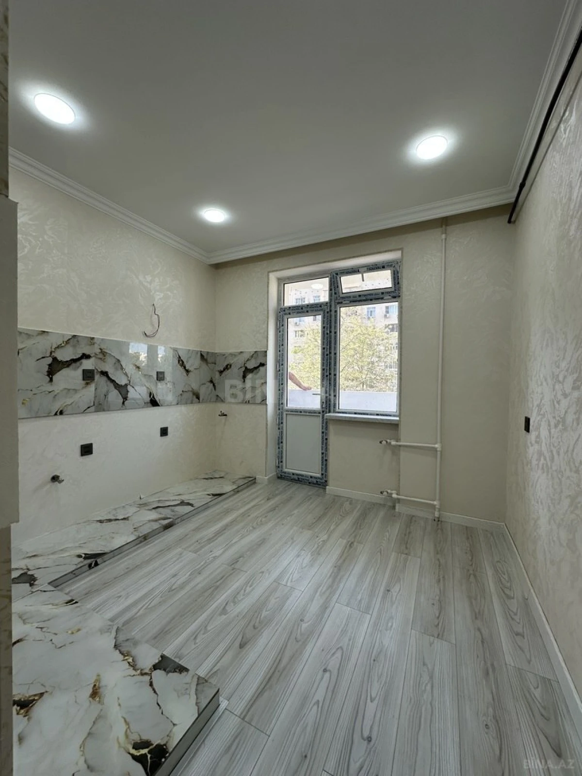 Satılır 3 otaqlı mənzil 75 m²