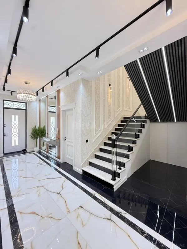 Satılır 5 otaqlı həyət evi 250 m²