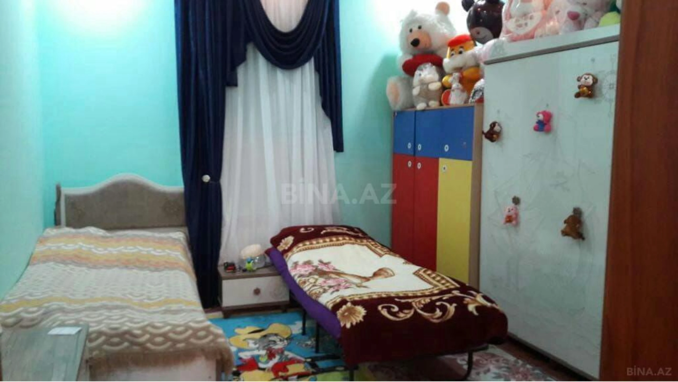 Satılır 8 otaqlı həyət evi 350 m²