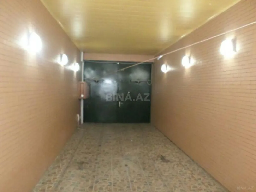 Satılır 8 otaqlı həyət evi 350 m²