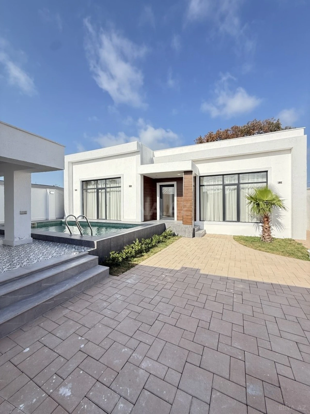 Satılır 4 otaqlı həyət evi 135 m²