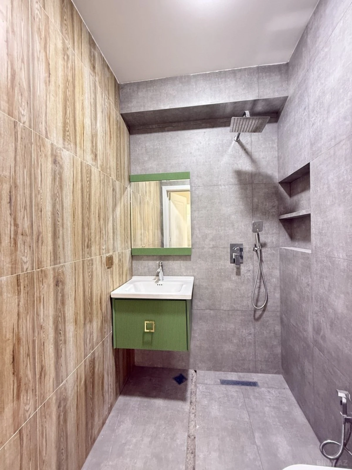 Satılır 4 otaqlı həyət evi 135 m²