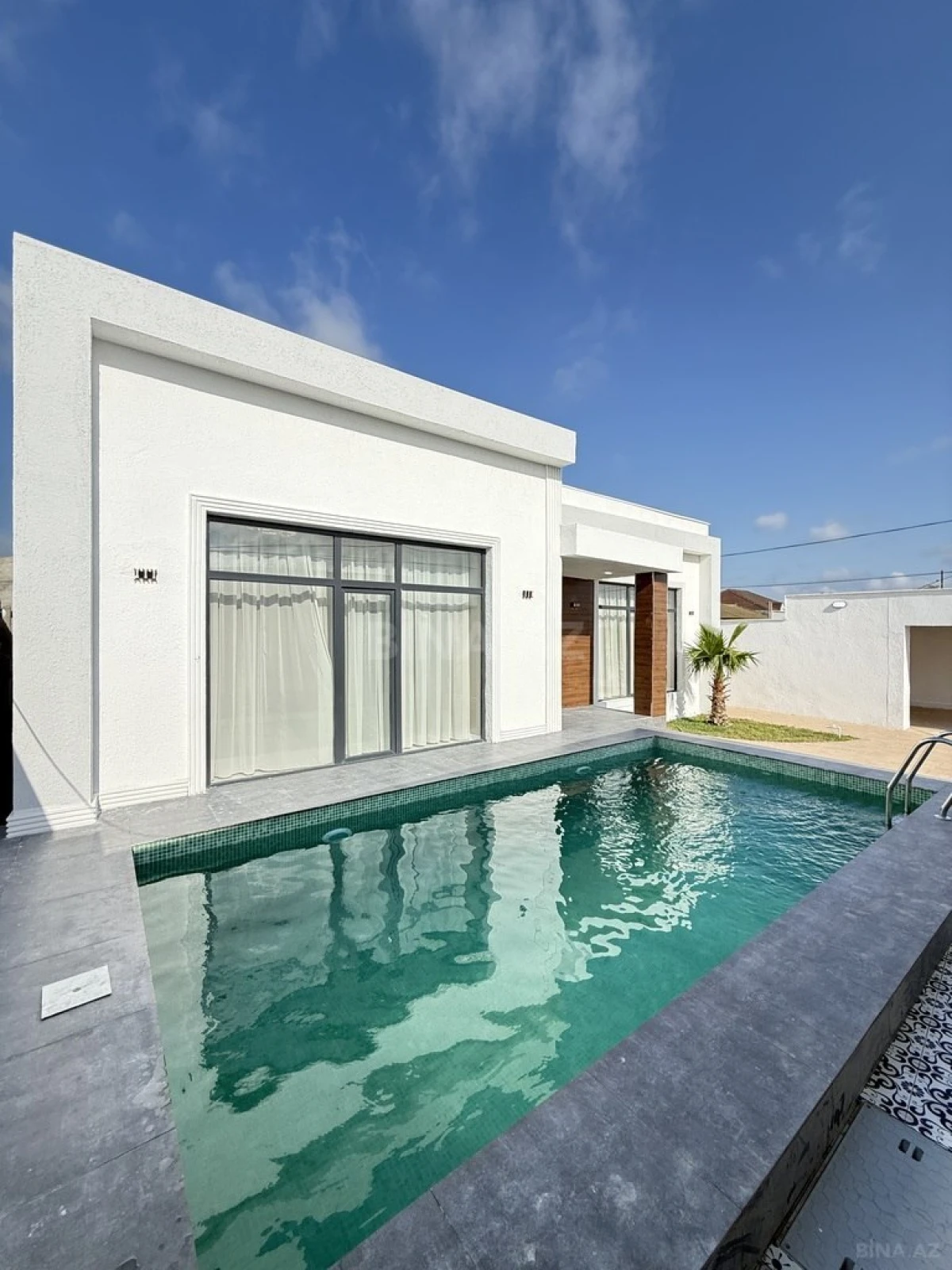 Satılır 4 otaqlı həyət evi 135 m²