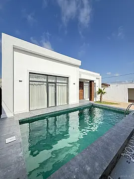 Satılır 4 otaqlı həyət evi 135 m²