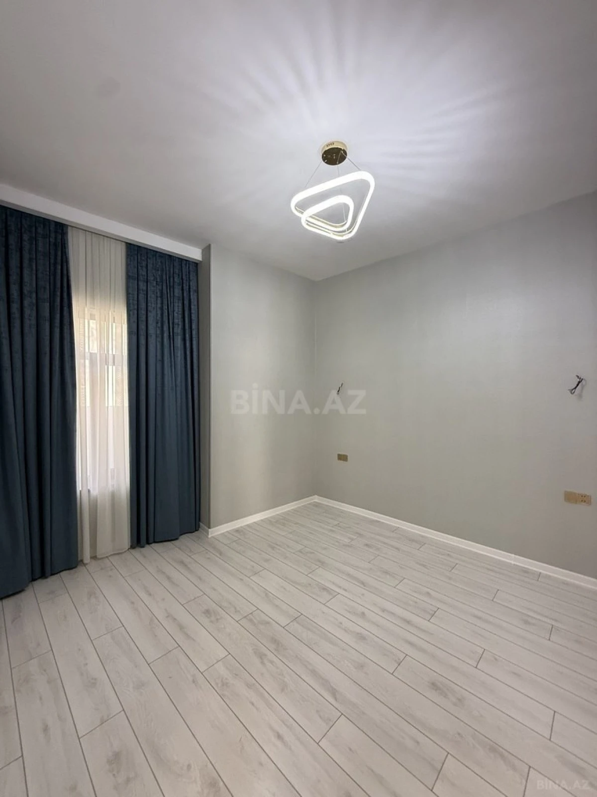 Satılır 4 otaqlı həyət evi 135 m²