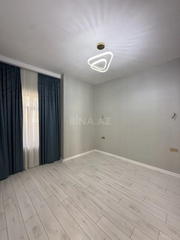 Satılır 4 otaqlı həyət evi 135 m²