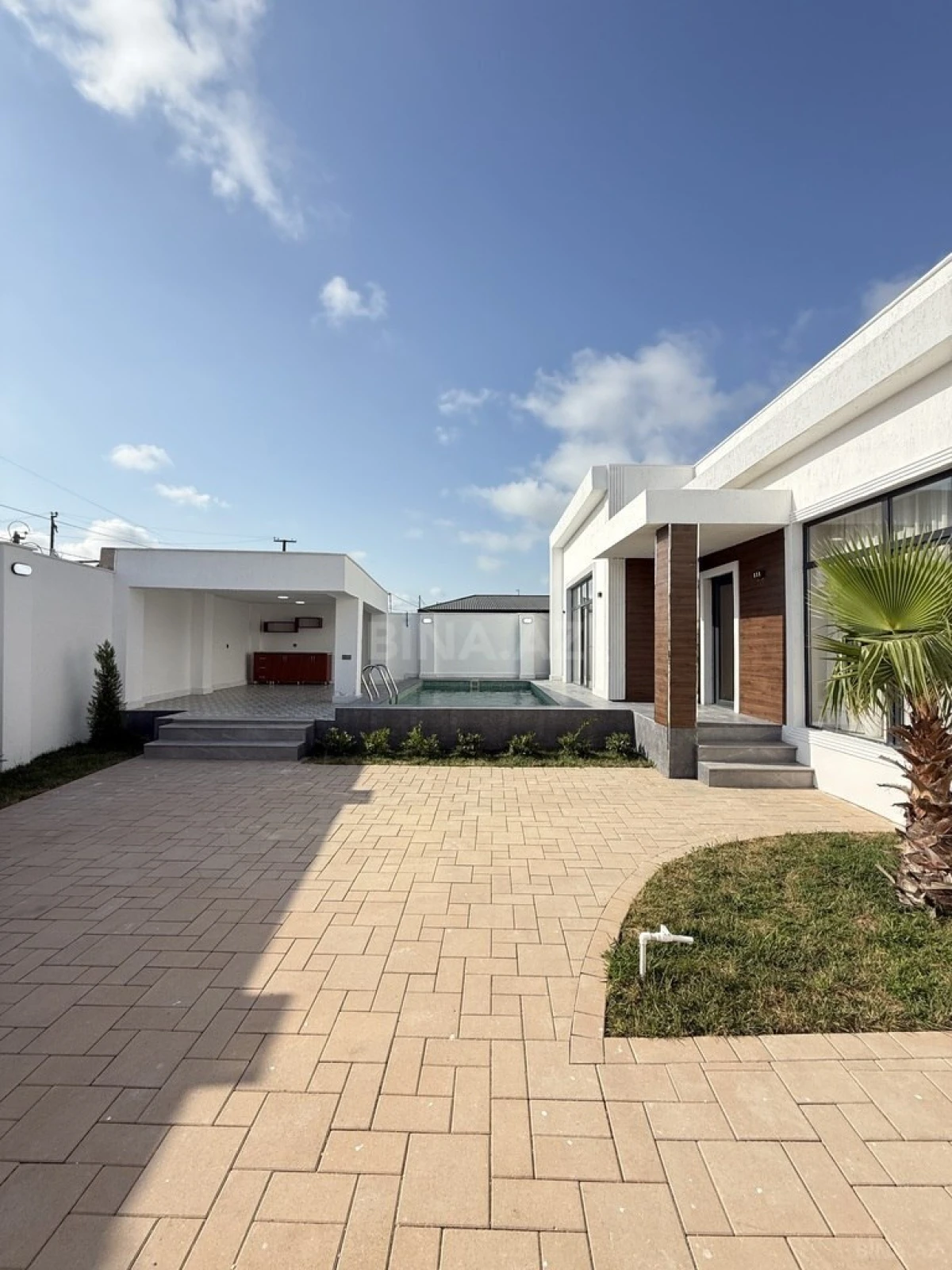 Satılır 4 otaqlı həyət evi 135 m²