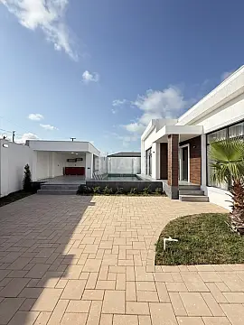 Satılır 4 otaqlı həyət evi 135 m²