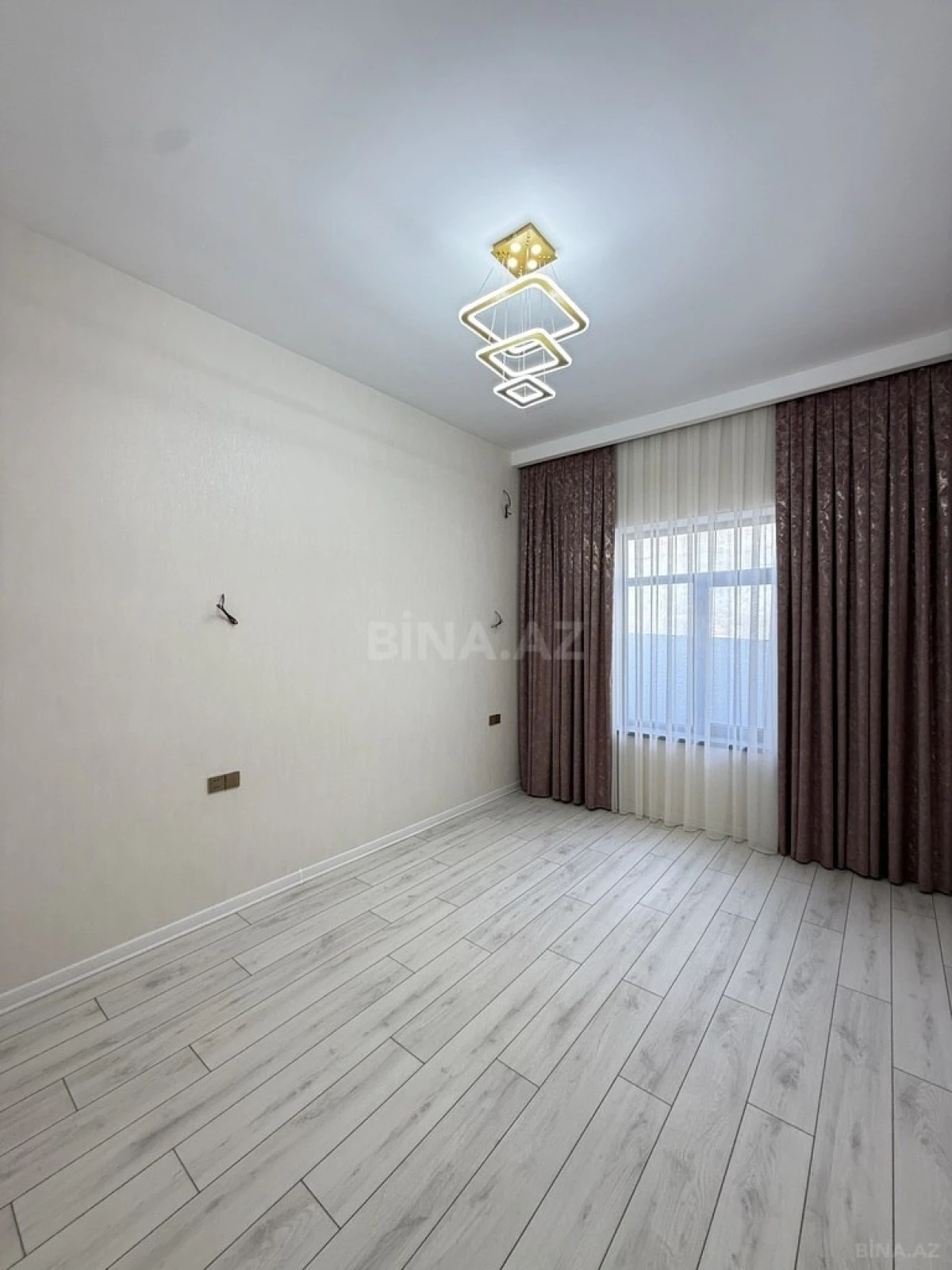 Satılır 4 otaqlı həyət evi 135 m²