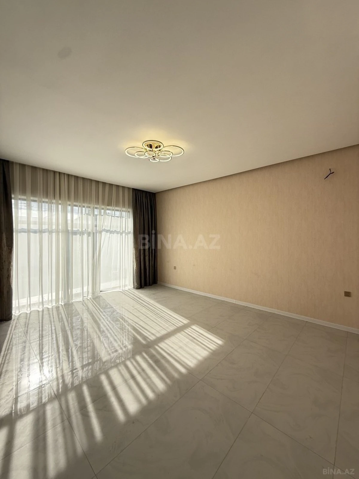 Satılır 4 otaqlı həyət evi 135 m²